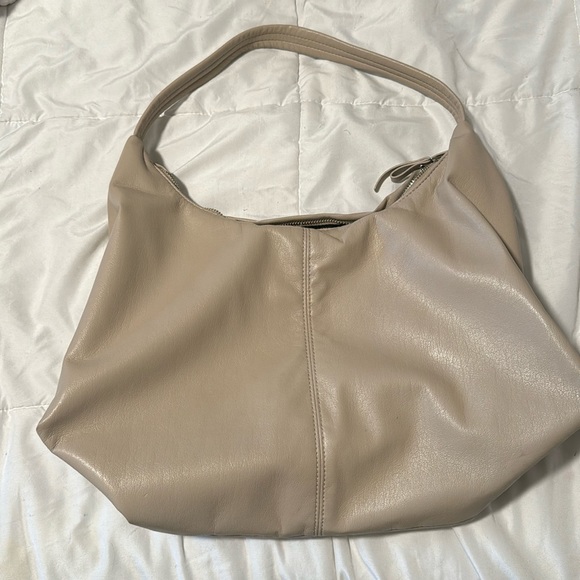 Zara Soft Shoulder Bag - Picture 1 of 4